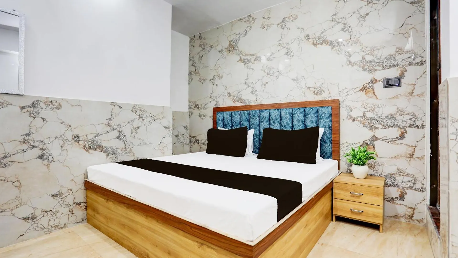 Hotel O Manvita Paying Guest House Varanasi