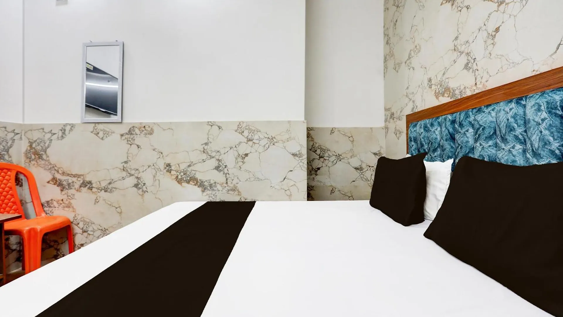 Hotel O Manvita Paying Guest House Varanasi